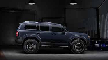 Arctic Trucks Toyota Land Cruiser side