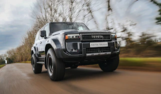 Arctic Trucks Toyota Land Cruiser front tracking