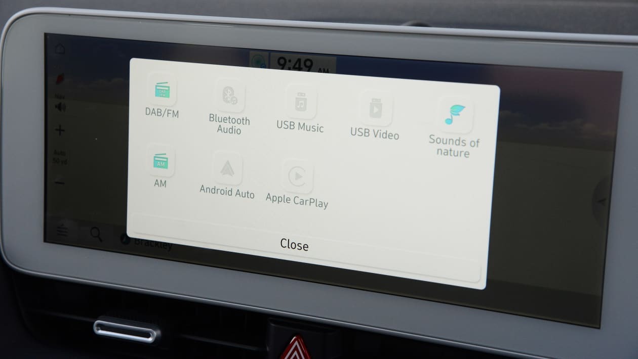 Used Hyundai Ioniq 5 - screen