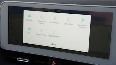 Used Hyundai Ioniq 5 - screen