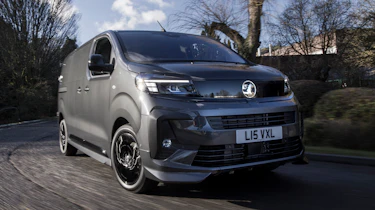 Vauxhall Vivaro GS - front cornering