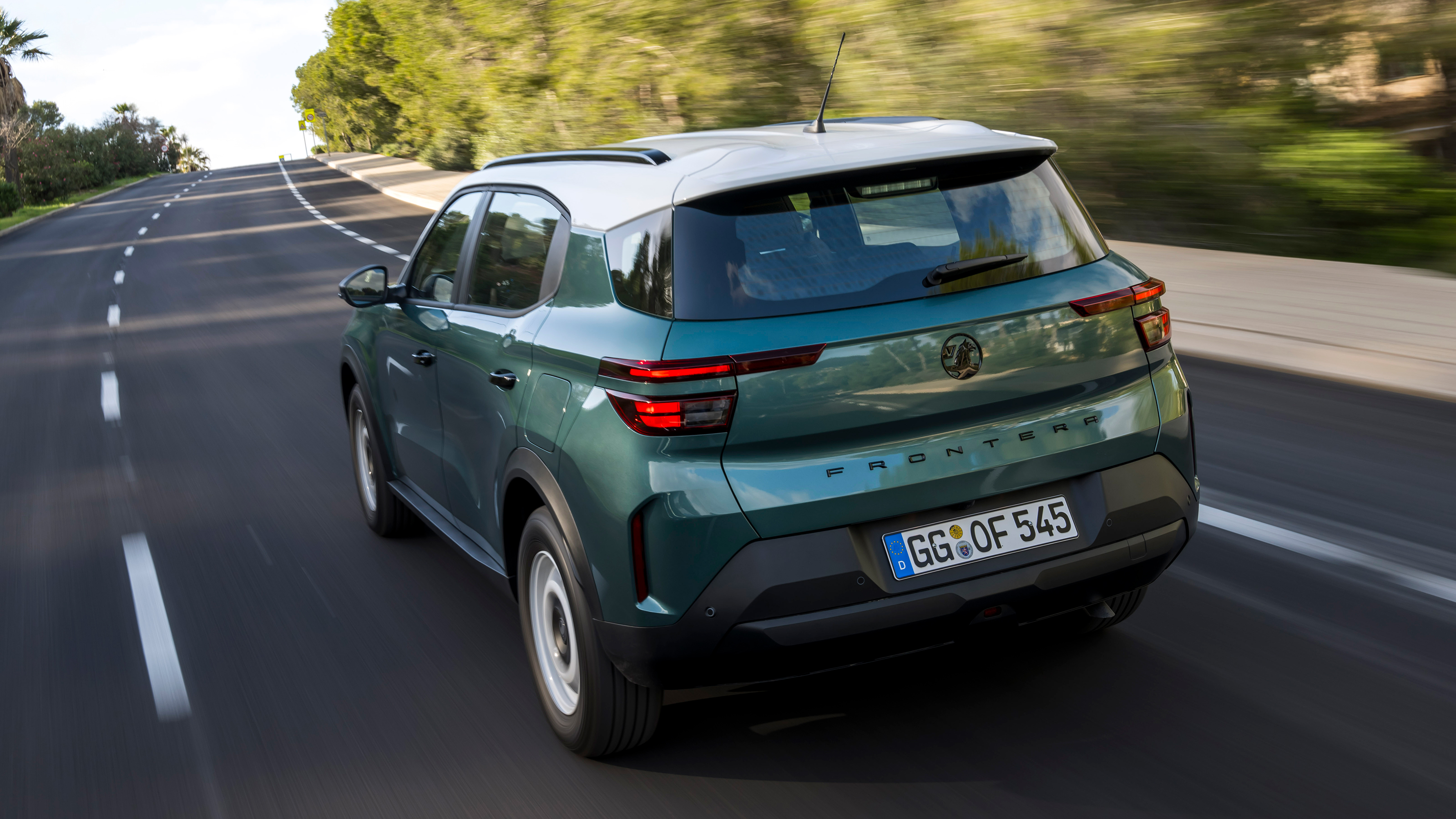 Vauxhall Frontera Hybrid Design Khaki Green - dynamic rear 3/4
