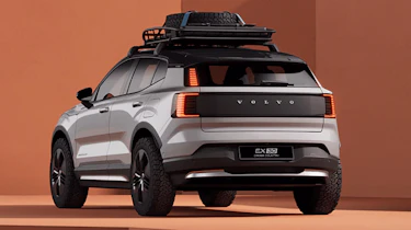 Volvo EX30 Cross Country - rear 3/4