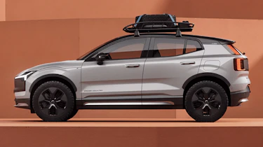 Volvo EX30 Cross Country - side profile