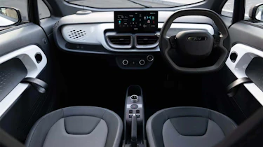 New XEV Yoyo Pro - interior overview