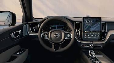 Volvo XC60 - steering wheel and screens