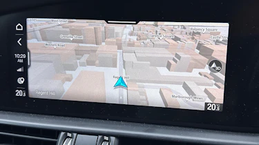 Alfa Romeo Giulia Quadrifoglio - infotainment screen