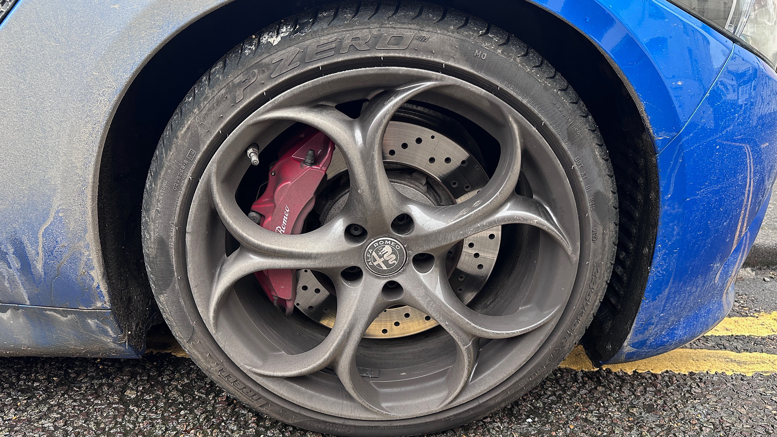 Alfa Romeo Giulia Quadrifoglio - wheel