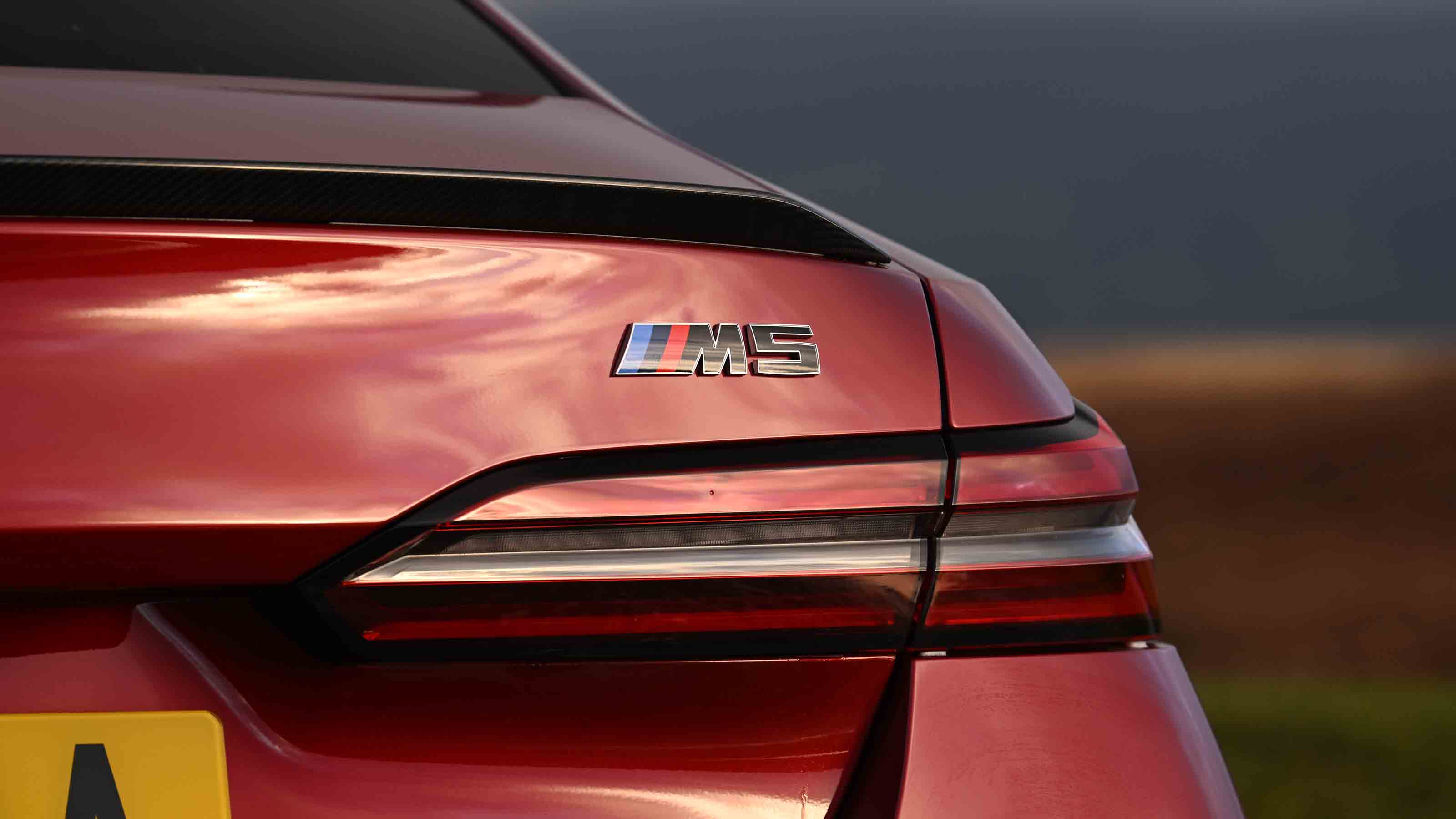BMW M5 - 'M5' tailgate badge