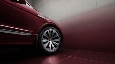Bentley Bentayga Atelier Edition (Rubino Red) - front wheel