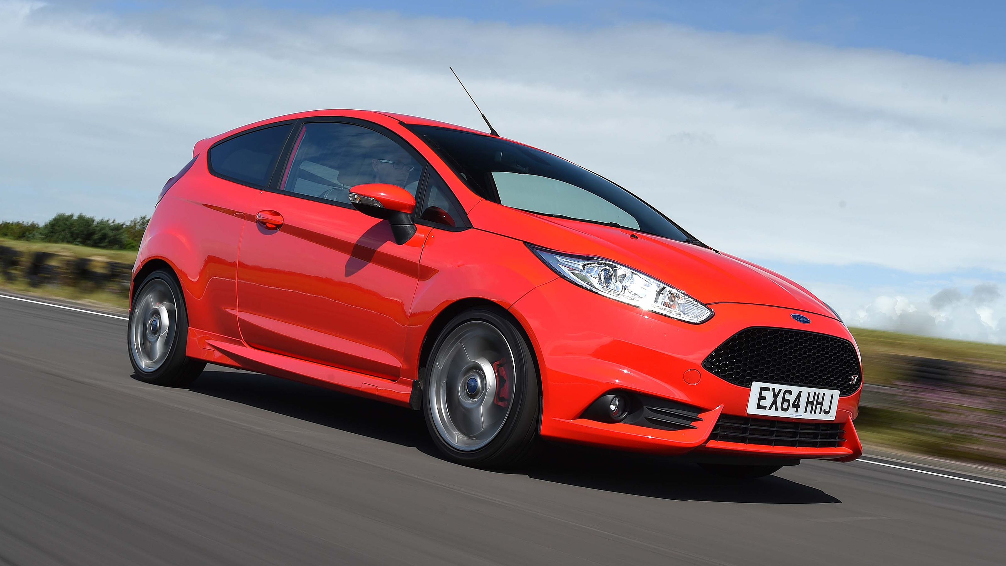 Ford Fiesta ST - front tracking