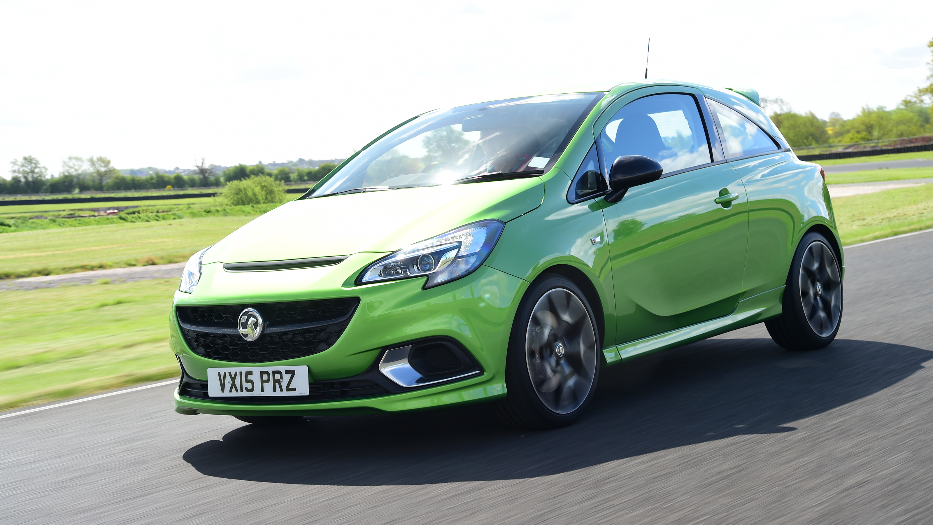 Vauxhall Corsa VXR - front tracking