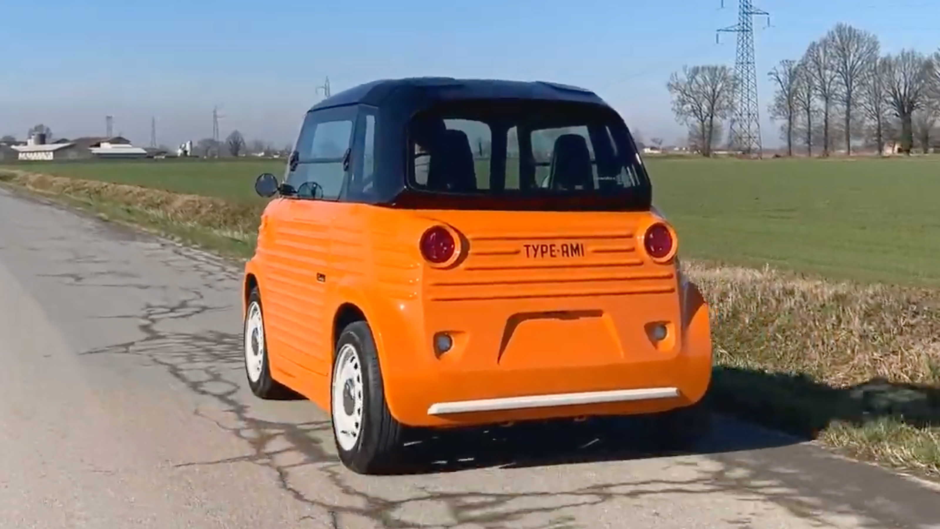 New Caselani Type-Ami - rear dynamic 3/4