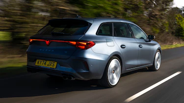 Cupra Leon ST VZ2 - rear tracking