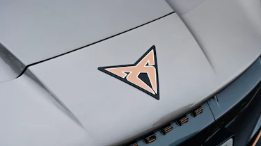 Cupra Tavascan long termer - badge