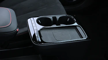Hyundai Ioniq 5 N Line S - charging pad
