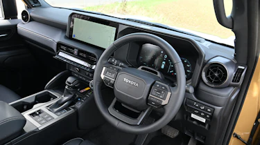 Toyota Land Cruiser - dashboard