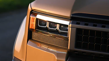 Toyota Land Cruiser - headlight
