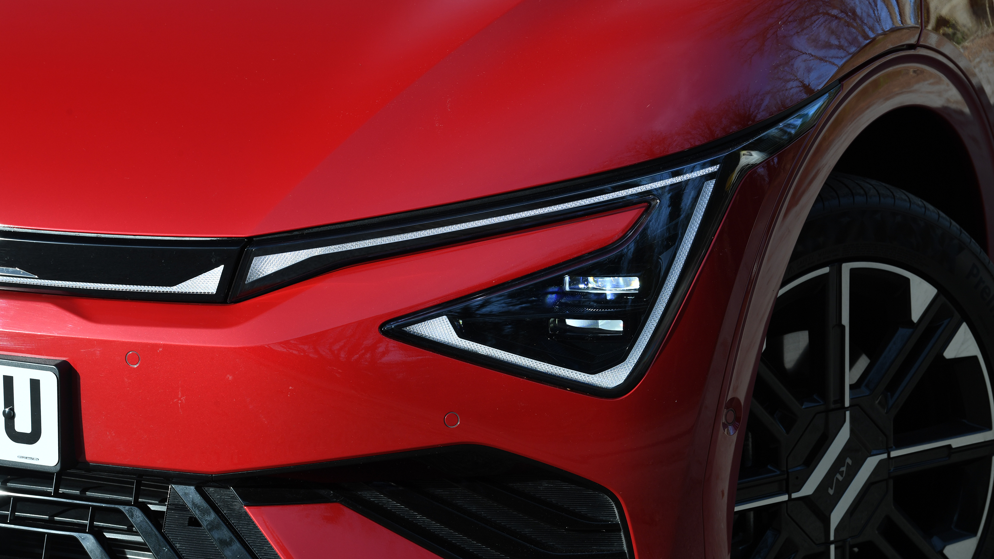 Kia EV6 - headlight