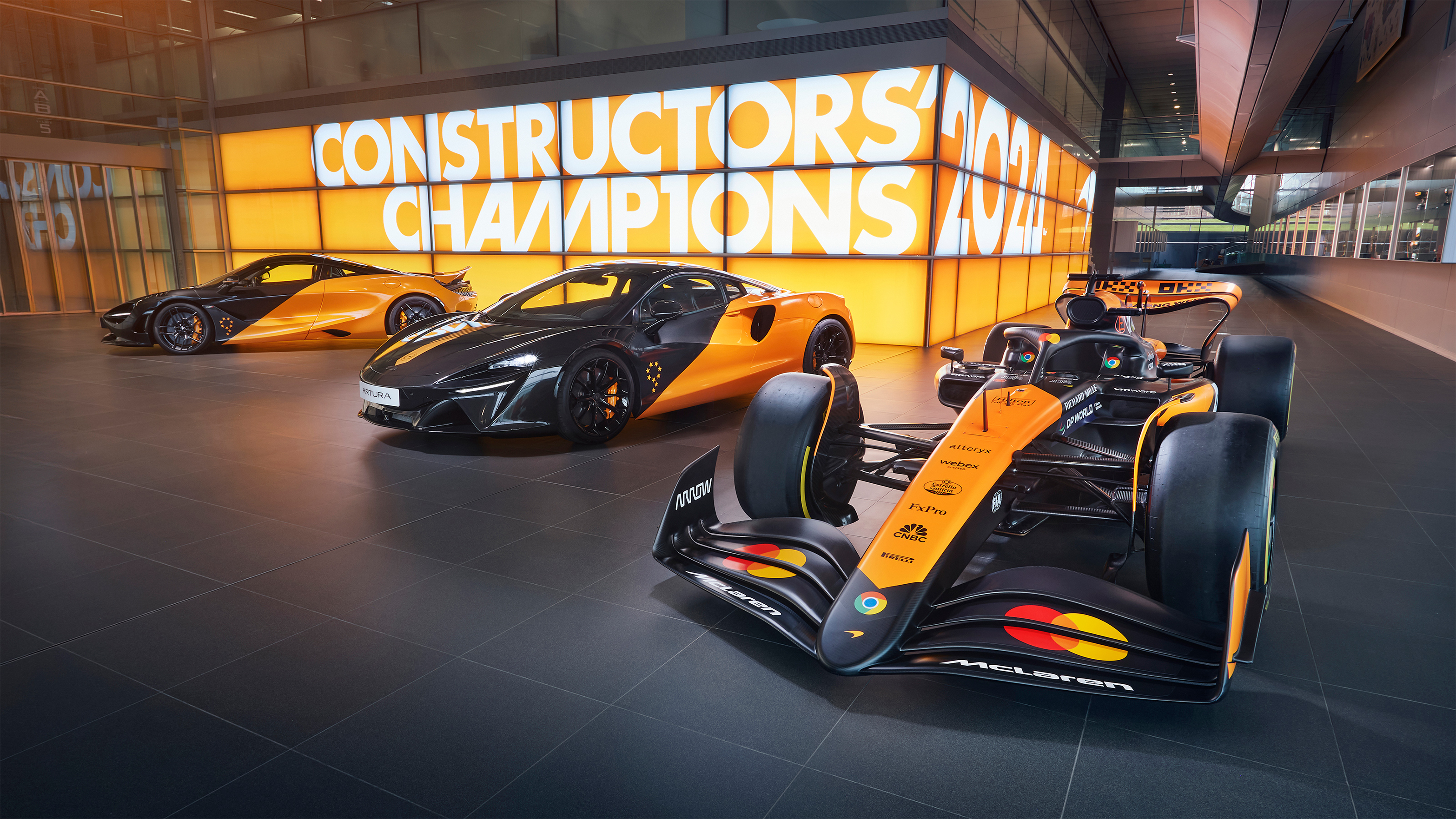 McLaren MCL38 cars 