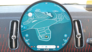 MINI Countryman touchscreen displaying navigation