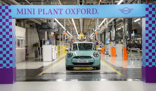 MINI Plant Oxford - production line