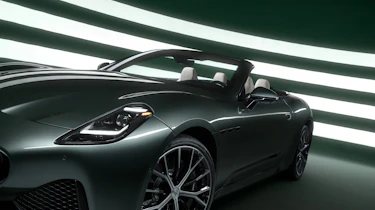 Maserati GranCabrio 490-CV - front quarter
