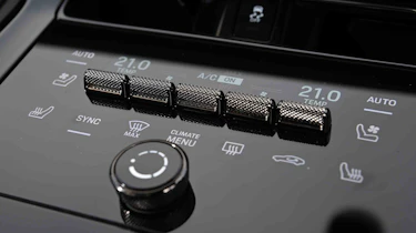 Porsche Panamera Turbo E-Hybrid - climate control