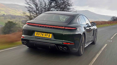 Porsche Panamera Turbo E-Hybrid - rear tracking