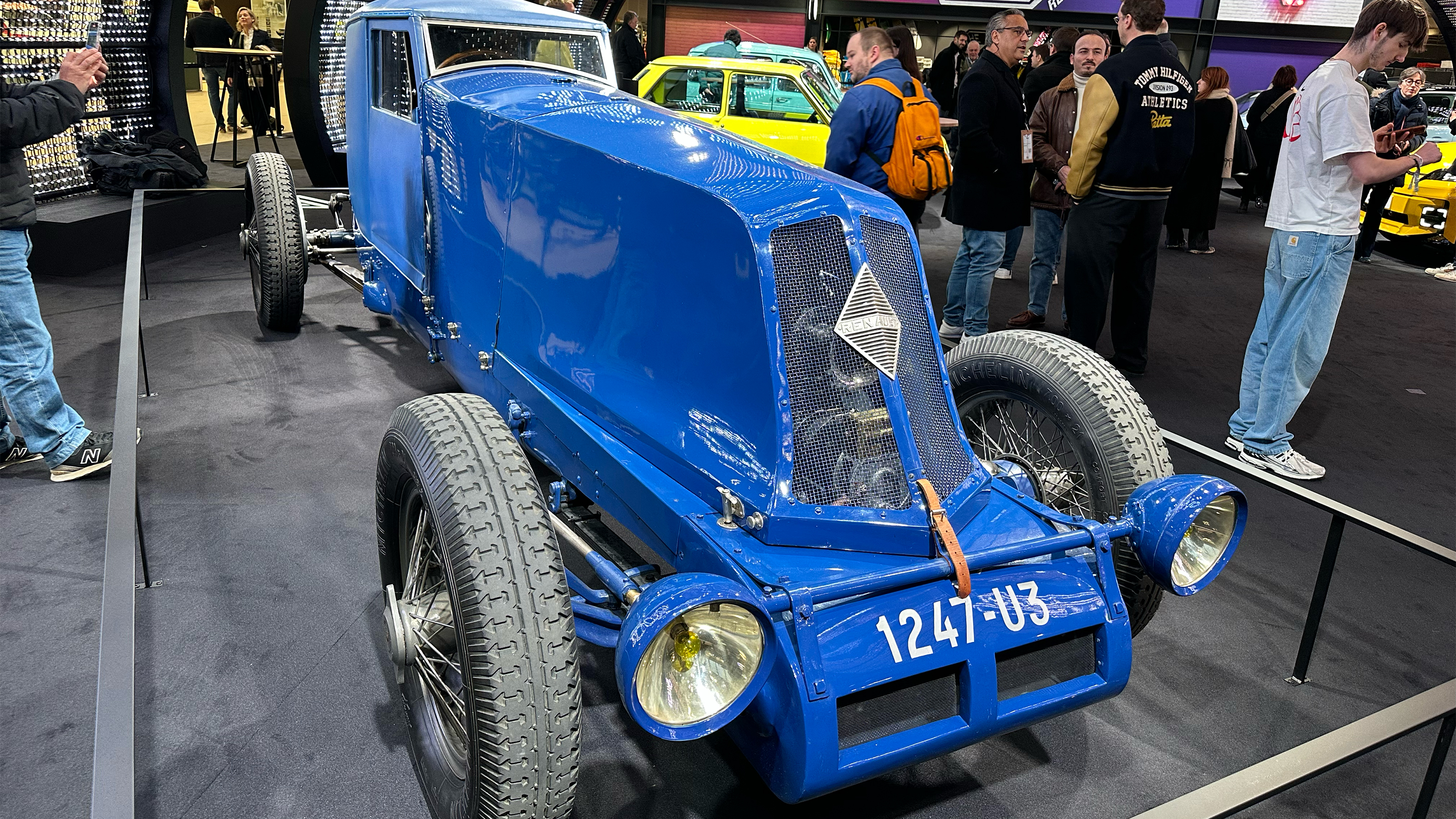 Renault 40CV ‘des Records’ - Rétromobile front angled