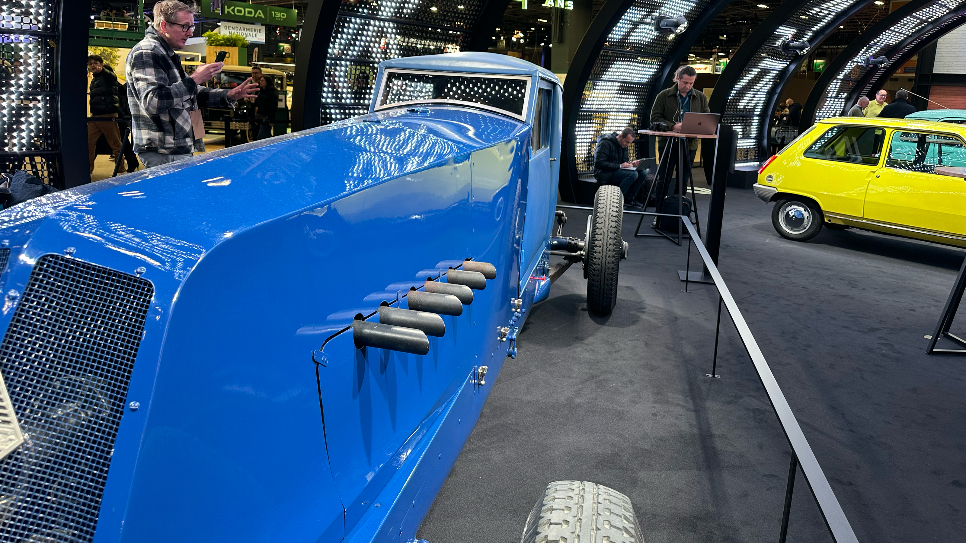 Renault 40CV ‘des Records’ - Rétromobile side exit exhaust