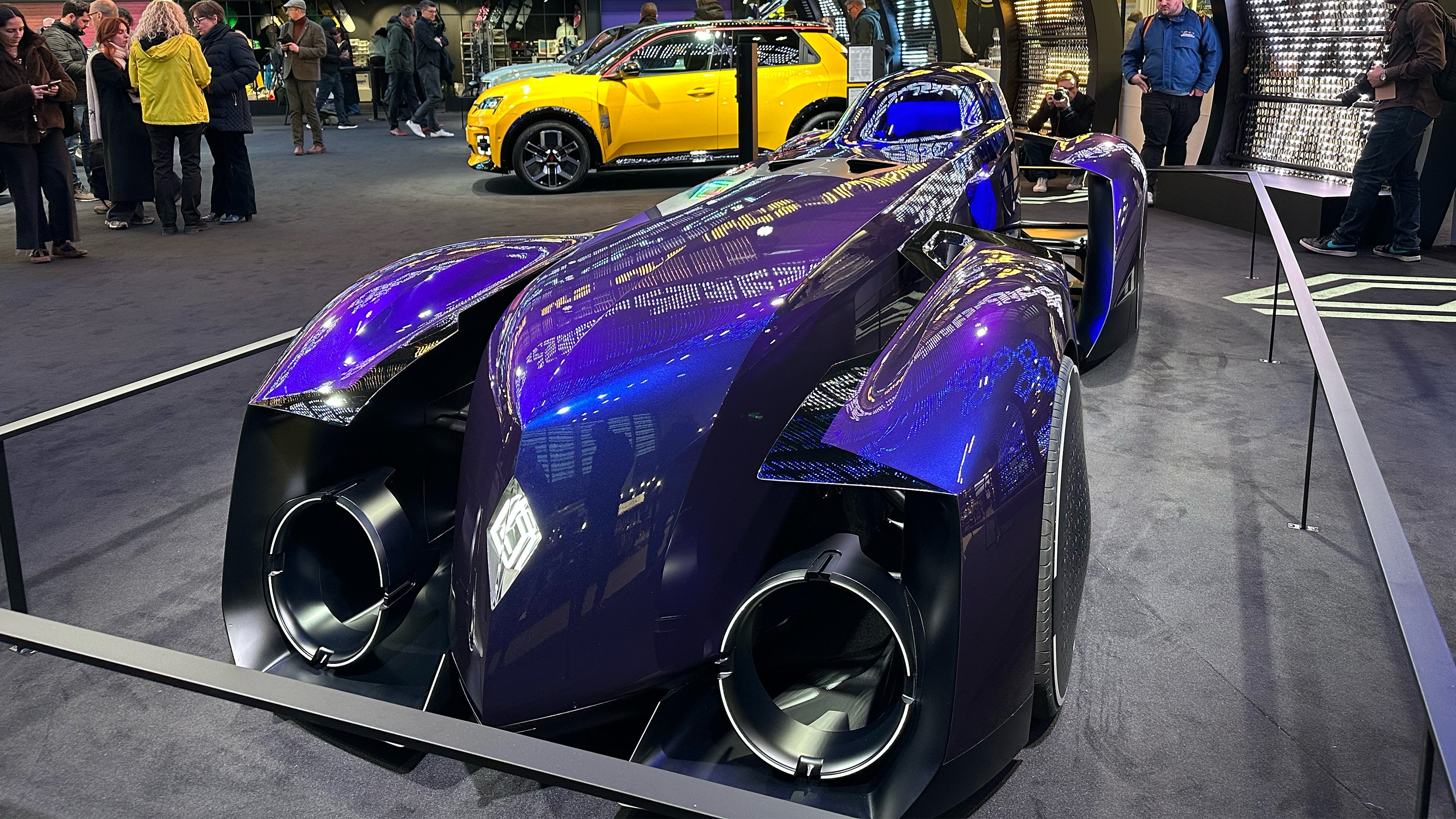 Renault Filante Record 2025 - Rétromobile front angled