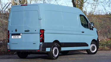 Renault Master - rear static