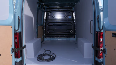 Renault Master - loading bay
