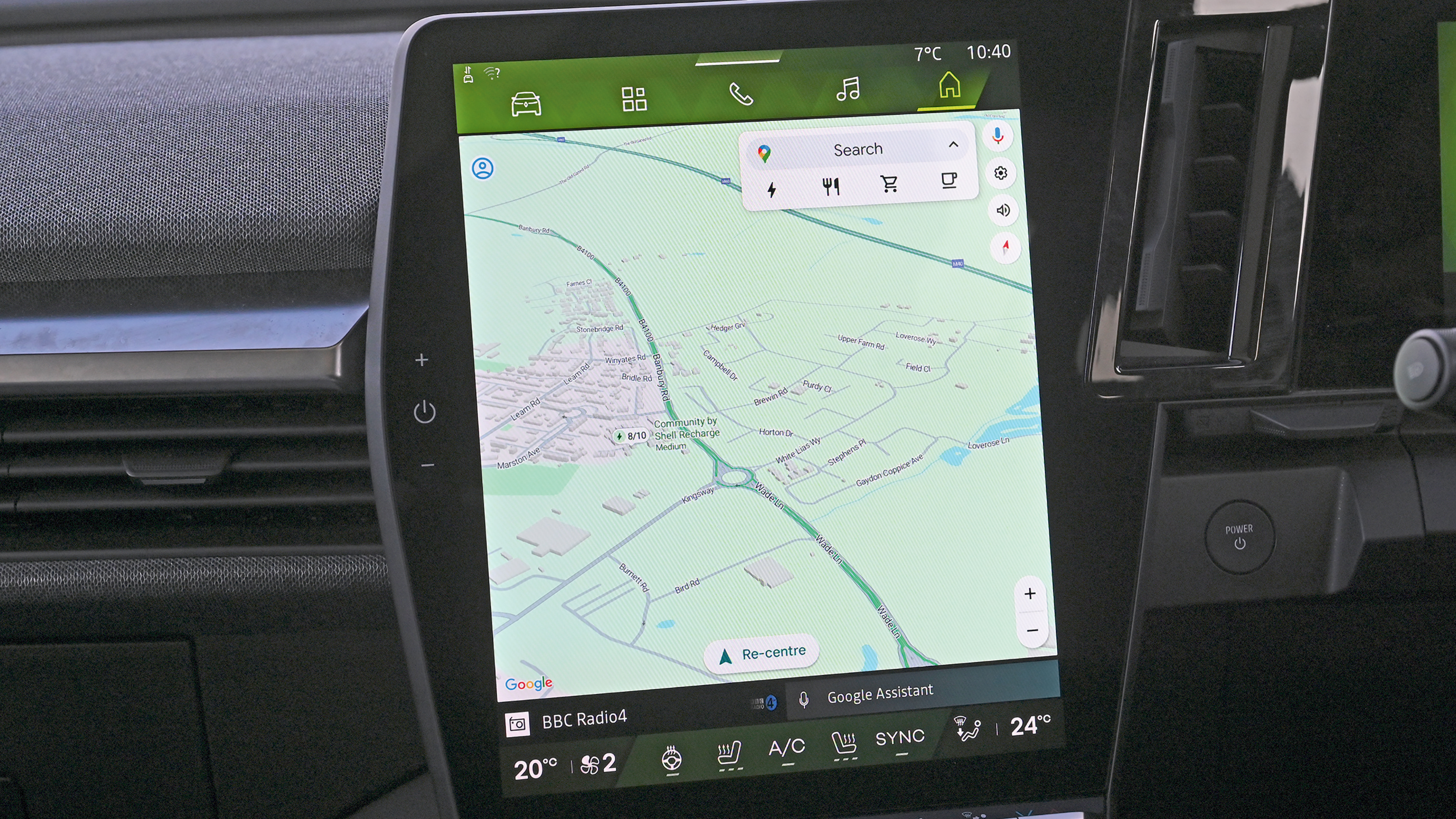 Renault Scenic touchscreen displaying navigation