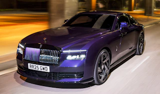Rolls-Royce Spectre Black Badge - front action