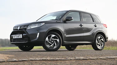 Suzuki Vitara - front static
