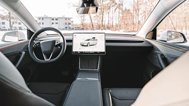 Tesla Model Y facelift - dash