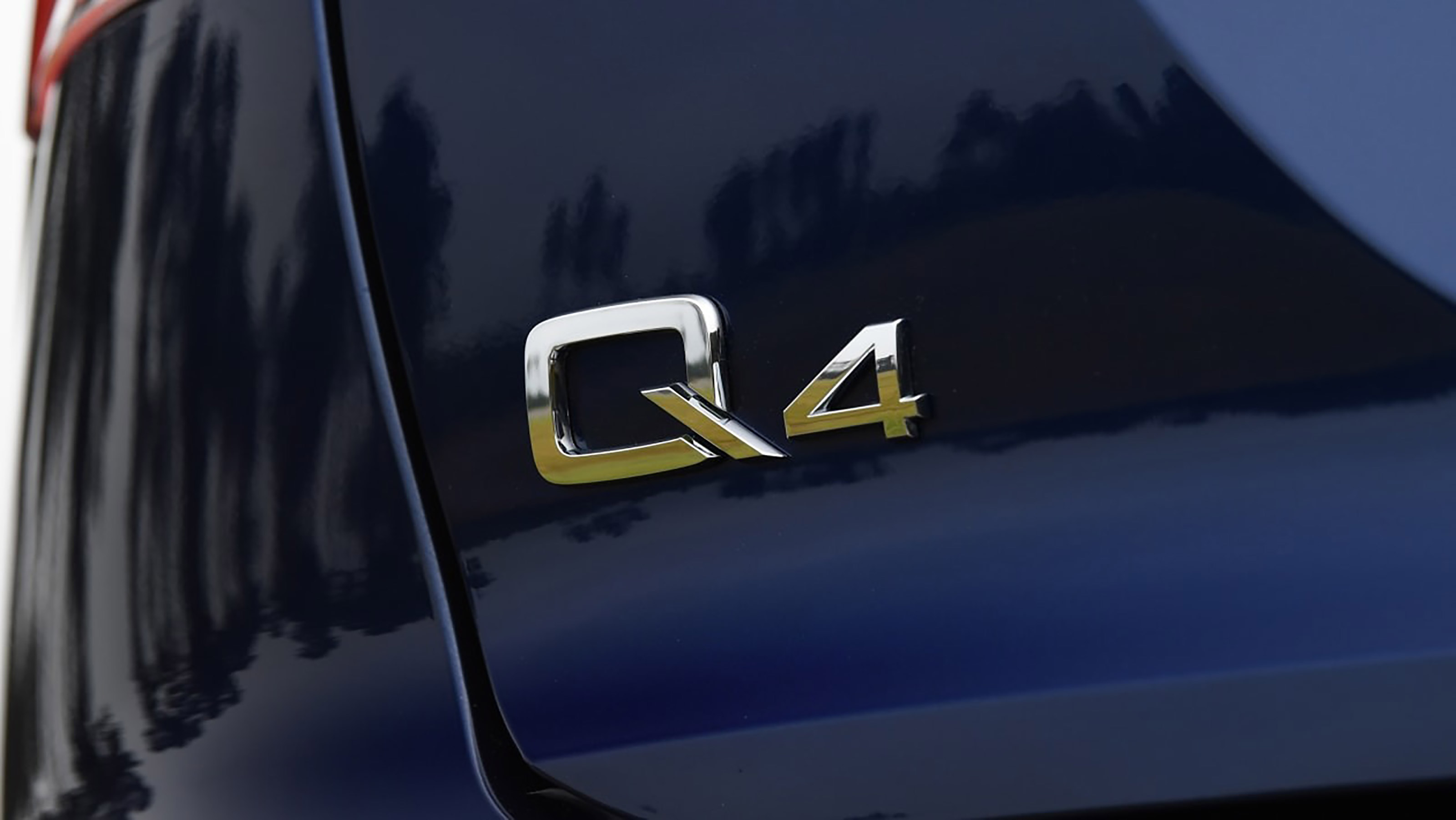 Used Audi Q4 e-tron - Q4 badge