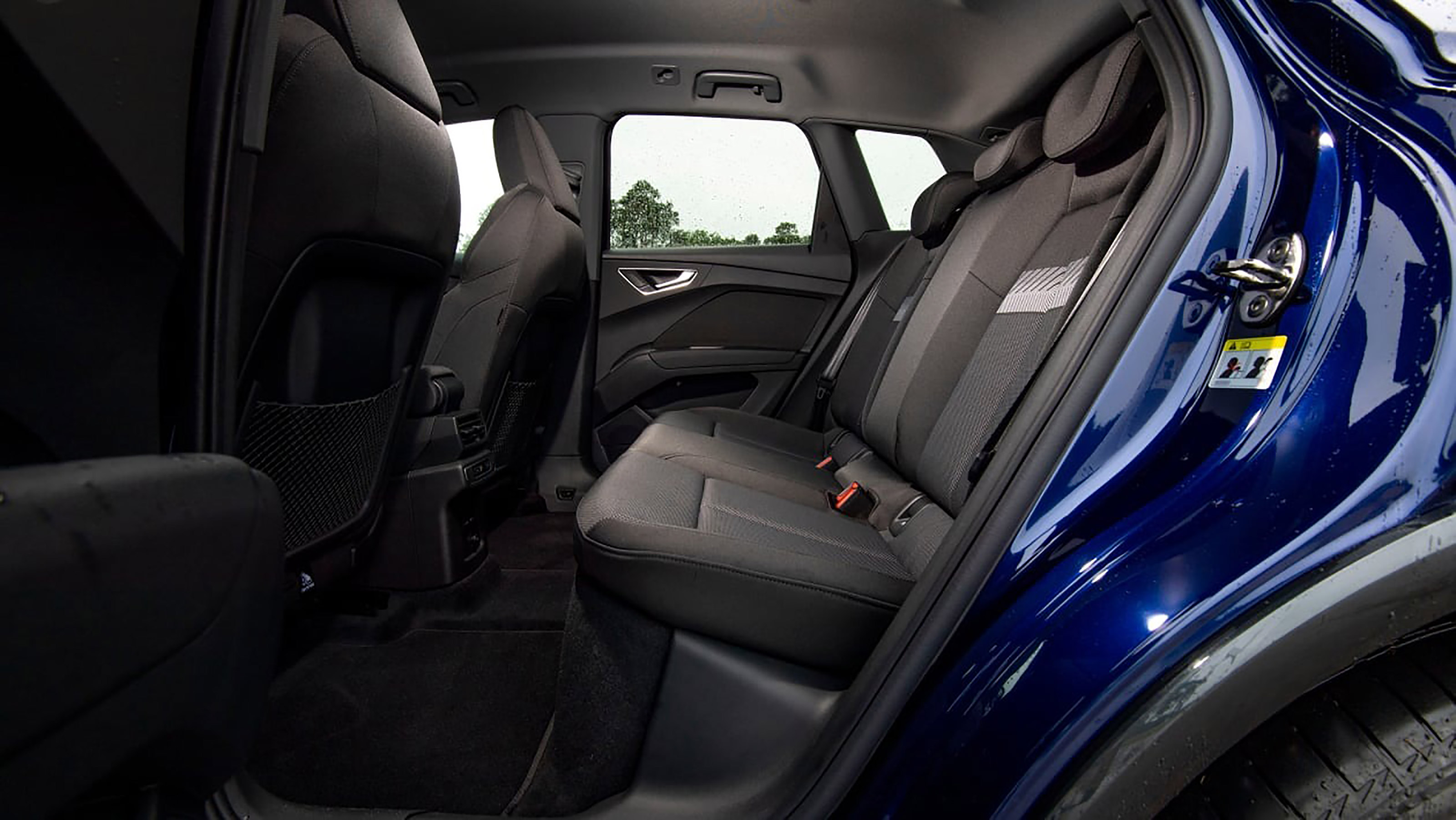 Used Audi Q4 e-tron - rear seats