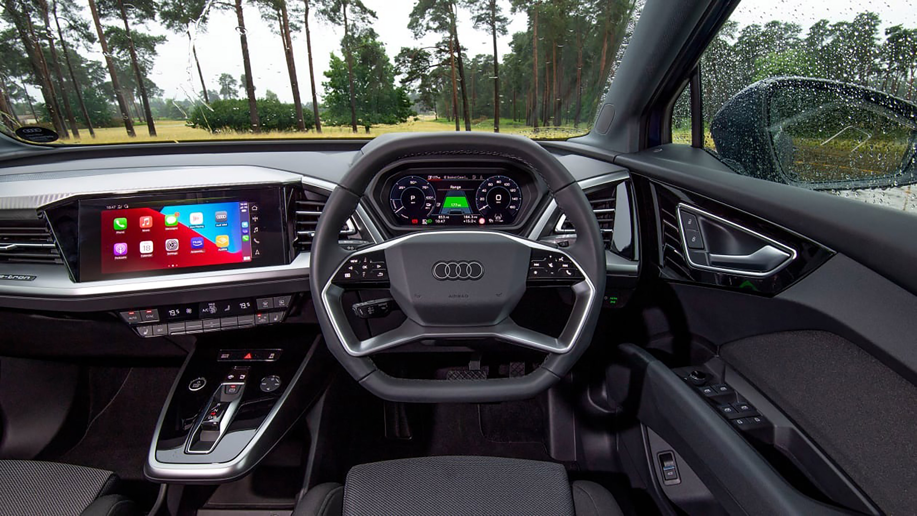 Used Audi Q4 e-tron - dash