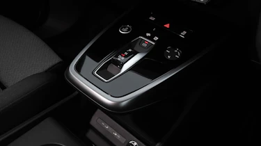 Used Audi Q4 e-tron - transmission