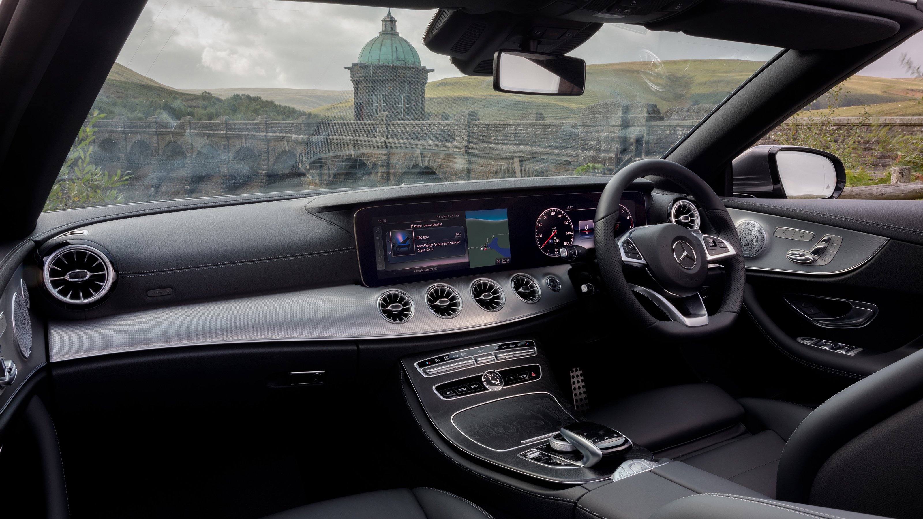 Mercedes E-Class Cabriolet - interior