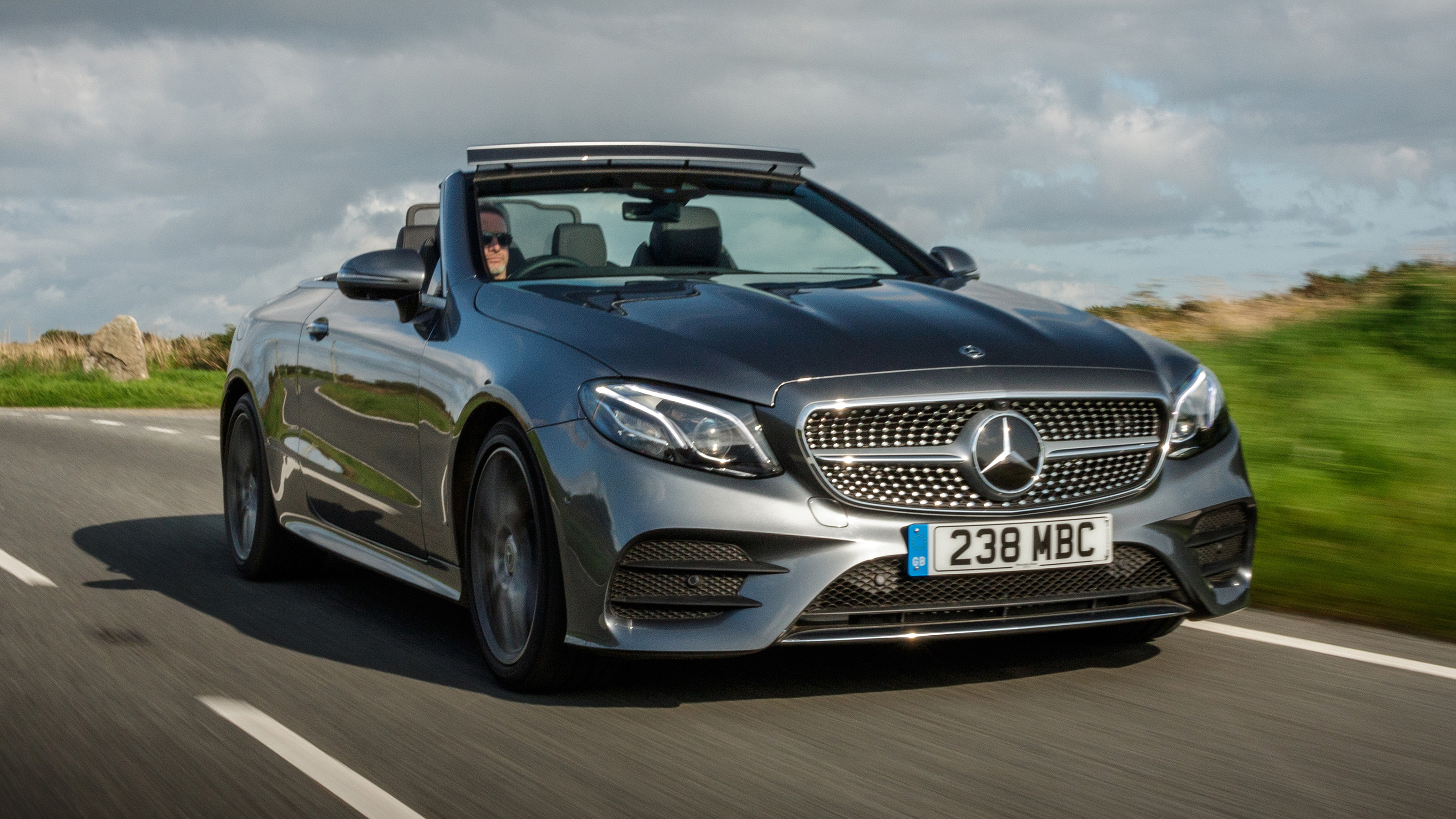 Mercedes E-Class Cabriolet - front tracking