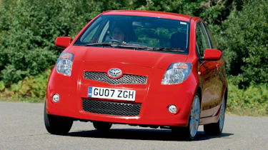 Toyota Yaris - front cornering
