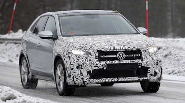 Volkswagen Taigo (camouflaged) - front tracking