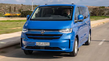 Volkswagen Transporter e-Shuttle - front