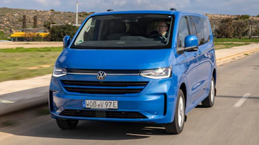 Volkswagen Transporter e-Shuttle - front