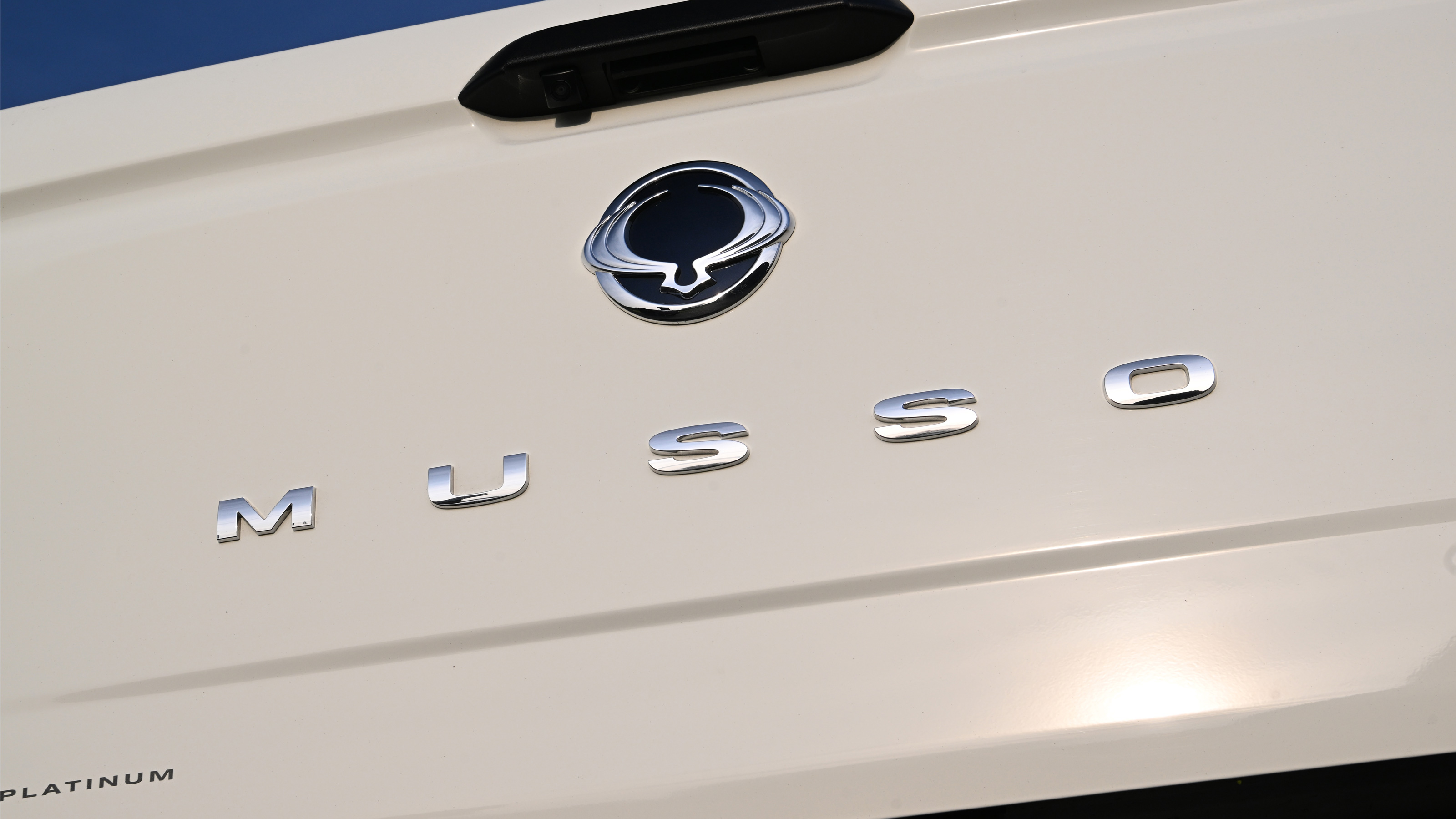 2025 KGM Musso - tailgate close up