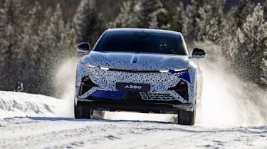 Alpine A390 - front action